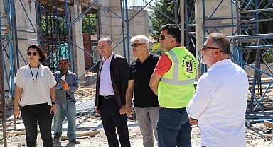 Rektör Göktaş, merkezi amfi inşaatında incelemelerde bulundu