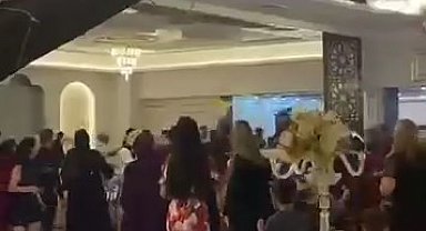 Düğün salonunda çıkan kavgada bir kadın kalp kriz geçirerek hayatını kaybetti