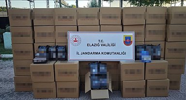 Elazığ'a kaçak getirilen sigaralar jandarma ekipleri tarafından yakalandı