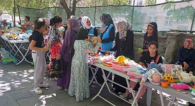 Elazığ'da "Oyuncağımın Geliri Gazze'ye" projesi
