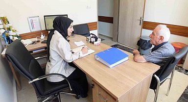 Fırat Üniversitesi Tıp Fakültesi'nden Dr. Tuncer: "Vatandaşlarımıza sigarayı bırakma sürecinde destek oluyoruz"