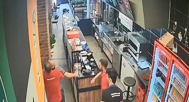 Heimlich manevrası ile müşterisinin hayatını kurtardı