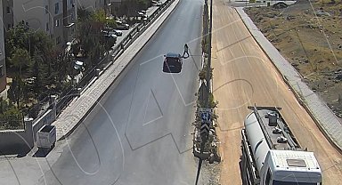 Elazığ'da aracın çarptığı kadın 19 gündür yaşam savaşı veriyor: Kaza anı kamerada