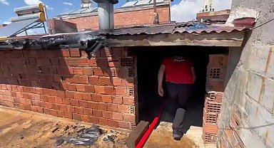 Elazığ'da çatı yangını korkuttu