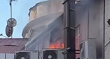 Elazığ'da çatı yangını