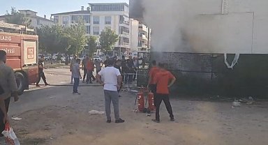 Elazığ'da depo yangını