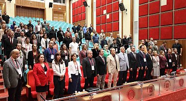 Elazığ'da Ekstrakorporeal Organ Destek Tedavilerinde Güncel Yaklaşımlar toplantısı