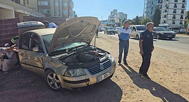 Elazığ'da otomobil ile kamyon çarpıştı