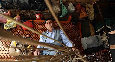 Teknolojiye ayak uydurdu unutulmaya yüz tutmuş semerciliği ayakta tutuyor