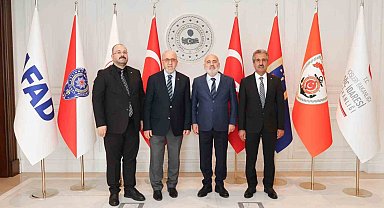 Başkan Dumandağ, bakan yardımcılarıyla bir araya geldi