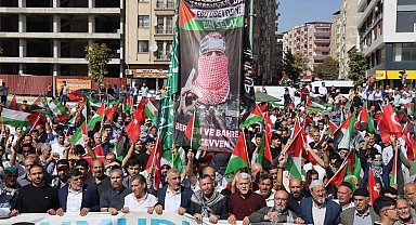 Elazığ'da 'Sumud Filosu' için yürüyüş yapıldı