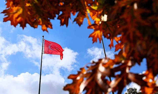 Elazığ'da 4 bin yıllık mahalle sonbaharda görenleri mest ediyor