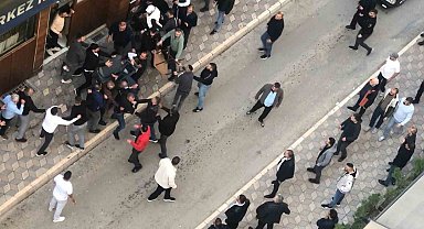 Elazığ'da iki grup arasında kavga: Masa ve sandalyeler havada uçuştu