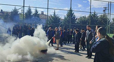Elazığ'da öğrencilere yangın eğitimi