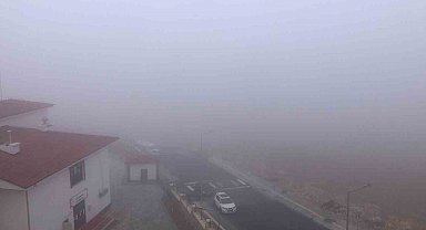 Elazığ'da sis etkili oldu