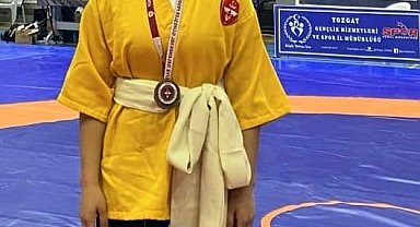 Evindar, güreşte Türkiye 3'üncüsü oldu