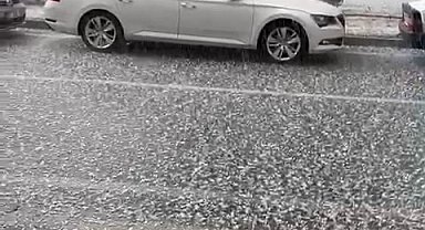 Kovancılar ilçesinde dolu yağışı etkili oldu