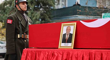 95 yaşındaki Kore gazisi düzenlenen törenle son yolculuğuna uğurlandı