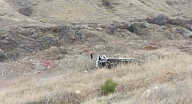 Elazığ'da kamyon devrildi: 1 yaralı