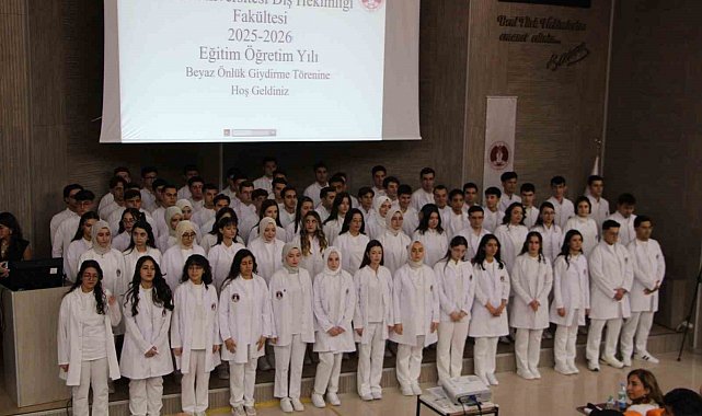 FÜ'de beyaz önlük giyme töreni düzenlendi