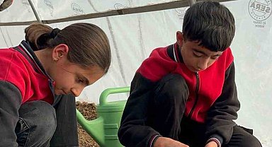 Arıcak'ta minik eller toprakla buluştu