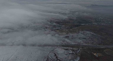 Aynı rakımda kar ve sis