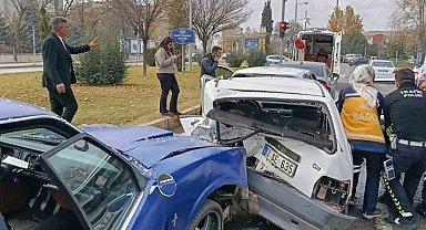 Elazığ'da 4 araçlı zincirleme kaza: 1 yaralı