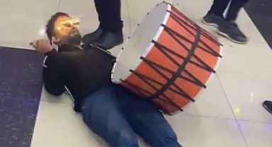 Elazığ'da düğünde davulcu performansı