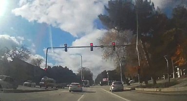 Elazığ'da hatalı şerit değiştirme kazaya neden oldu