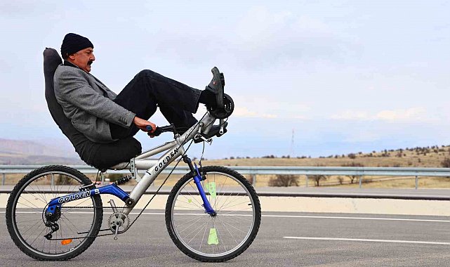 Elazığ'da ilginç bisiklet tasarımı: Polisler bile durdurup inceliyor