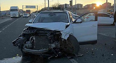 Elazığ'da minibüs ile cip çarpıştı: 2 yaralı