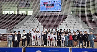 Elazığlı sporcular 45 madalya turnuvaya damga vurdu