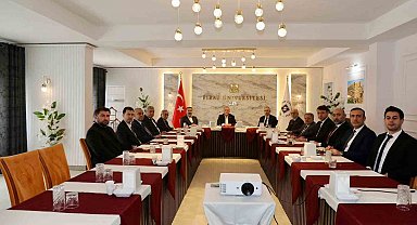 Fırat Üniversitesi paydaşları ile bir araya geldi