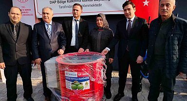Keban'da çiftçilere makine dağıtıldı