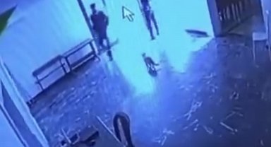 Kediye tekme attı, o anlar kameraya yansıdı