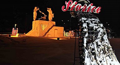 Elazığ Çaydaçıra Kavşağı'nda kar manzarası