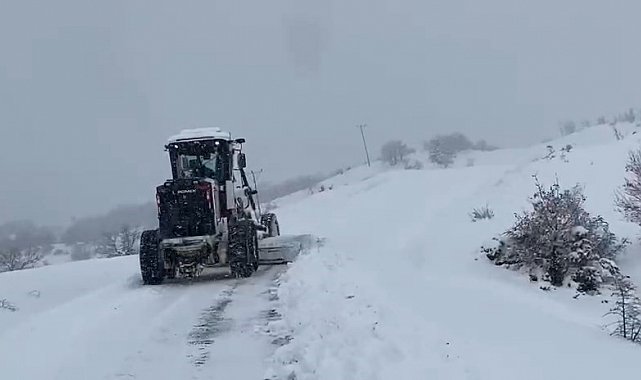 Elazığ'da 407 köy yolunda çalışmalar sürüyor