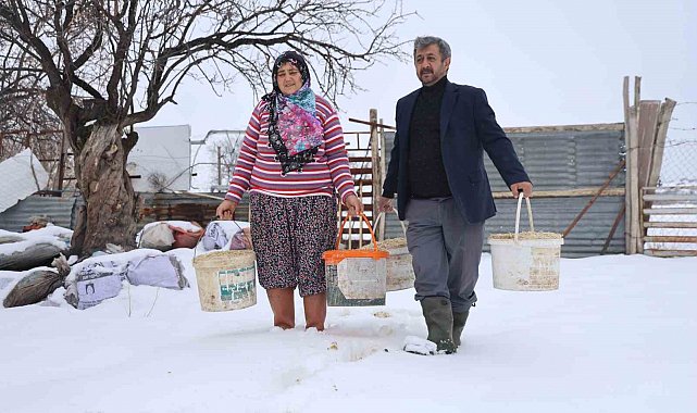 Elazığ'da besicilerin kış mesaisi