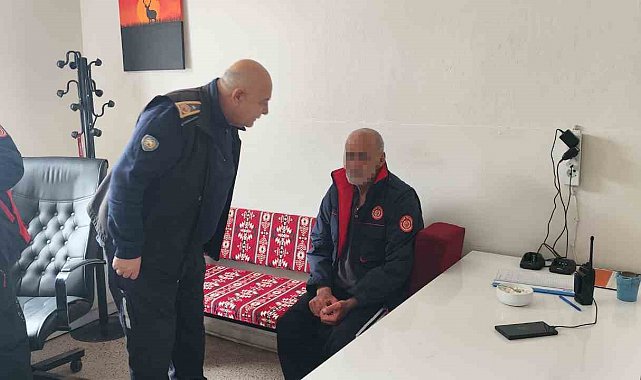 Elazığ'da donmak üzere olan vatandaşın yardımına itfaiye yetişti