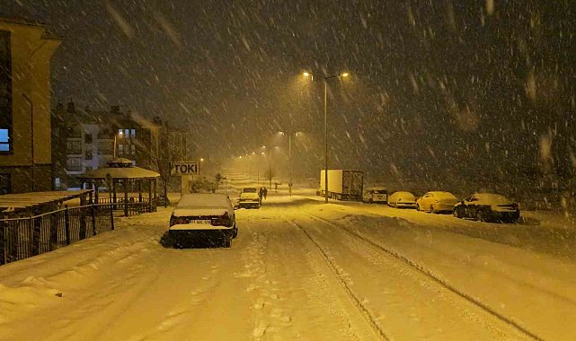 Elazığ'da kar yağışı etkisini sürdürüyor