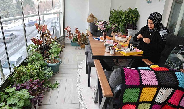 Ev hanımının azmi: 20 belge aldı ve 300 öğrenciye usta oldu