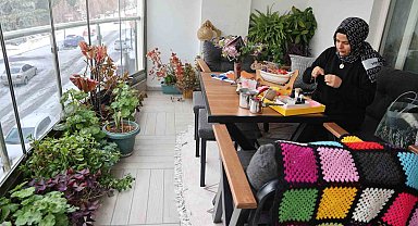 Ev hanımının azmi: 20 belge aldı ve 300 öğrenciye usta oldu