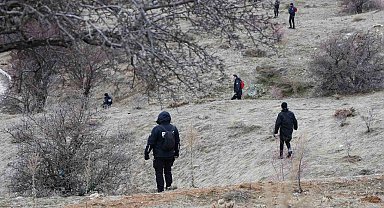 Elazığ'da 5 gündür kayıp olan yaşlı adam için 100 kişilik ekip sahada