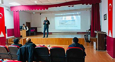 Elazığ'da muhtarlara çığla mücadele ve farkındalık eğitimi verildi