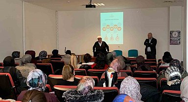 Elazığ'da tanıdan tedaviye temel yaklaşım eğitimi verildi