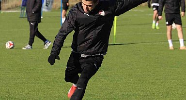 Elazığspor'da Fuat Bavuk kadrodışı bırakıldı