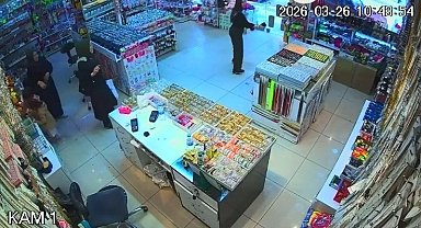 Depreme alışverişte yakalandılar, yarıda bırakıp kaçtılar