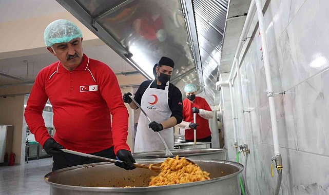 Dev kazanlar, ihtiyaç sahipleri için kaynıyor