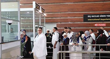 Elazığ'da 206 kişi umreye uğurlandı