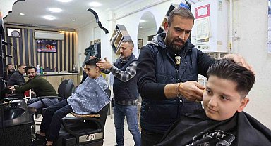 Elazığ'da berberlerde bayram mesaisi